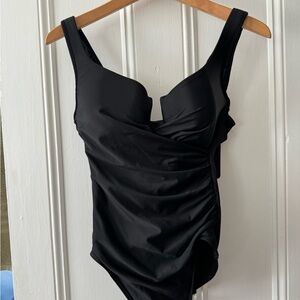 miracle suit swim new with tags size ten one peice look ten pounds lighter